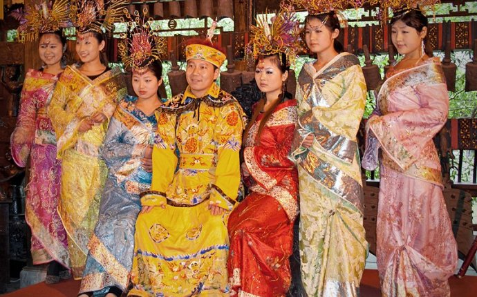 Китайская мода: что носили при дворе императора | gbtimes.com
