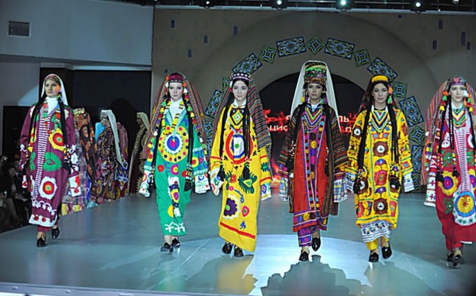 Национальная Одежда Узбекистана Рисунок