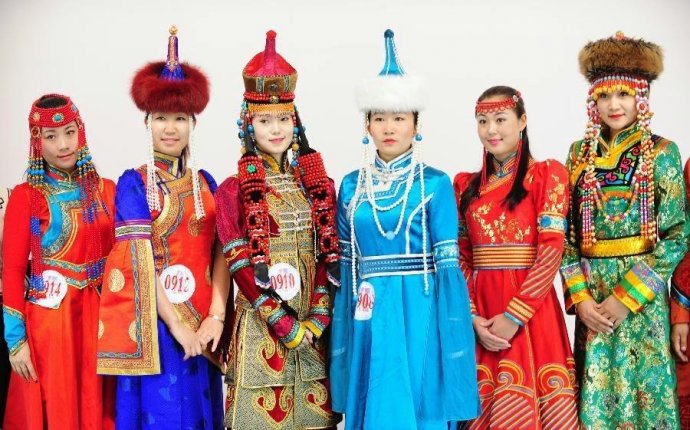 Национальная Одежда Монголов