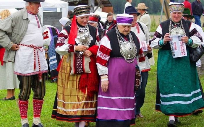 Польская Национальная Одежда для Женщин